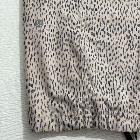 Lululemon Step Lively Crop Pants Dottie Dash Grain‎ Black Women’s Size 4 - Picture 7 of 9